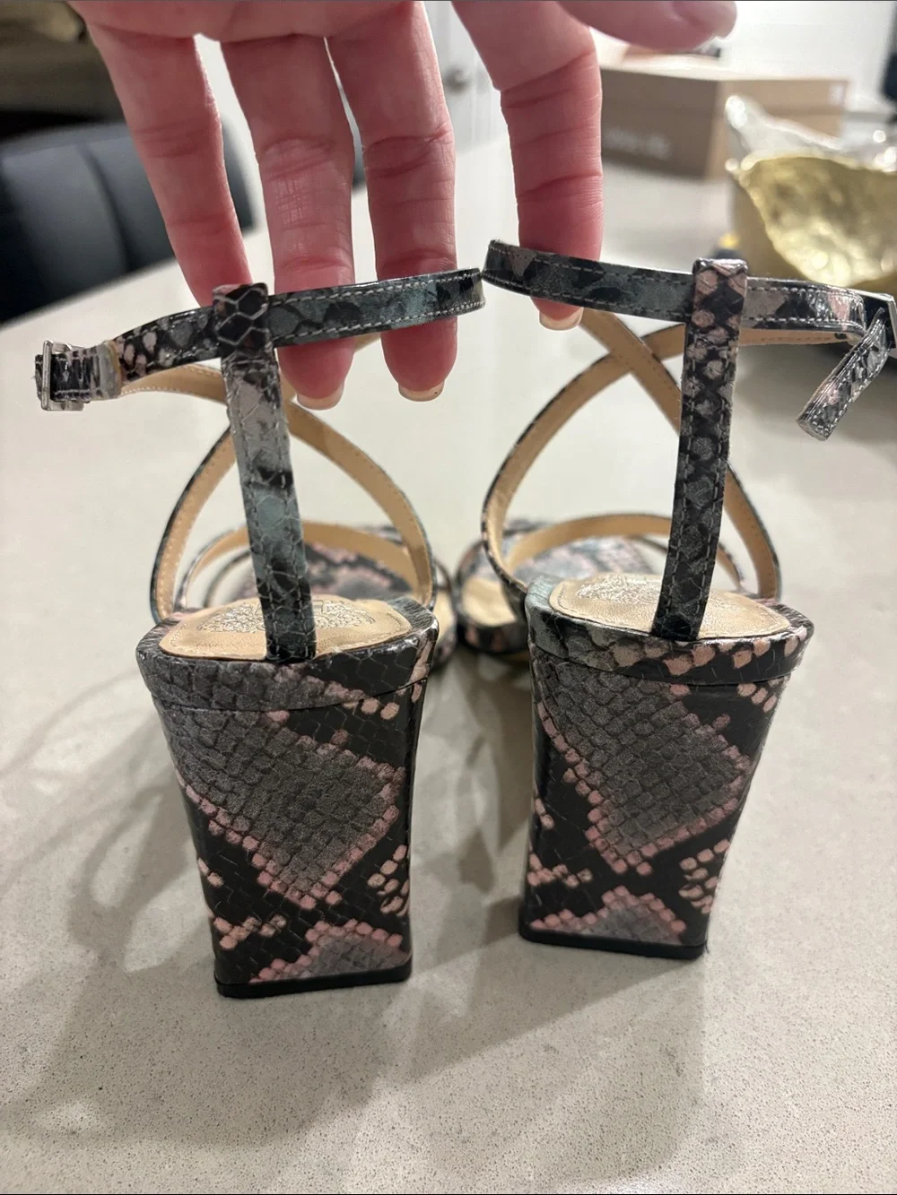 Vince camuto snake skin pink black blue criss cross 3.75” heels 7 worn once - Picture 6 of 7
